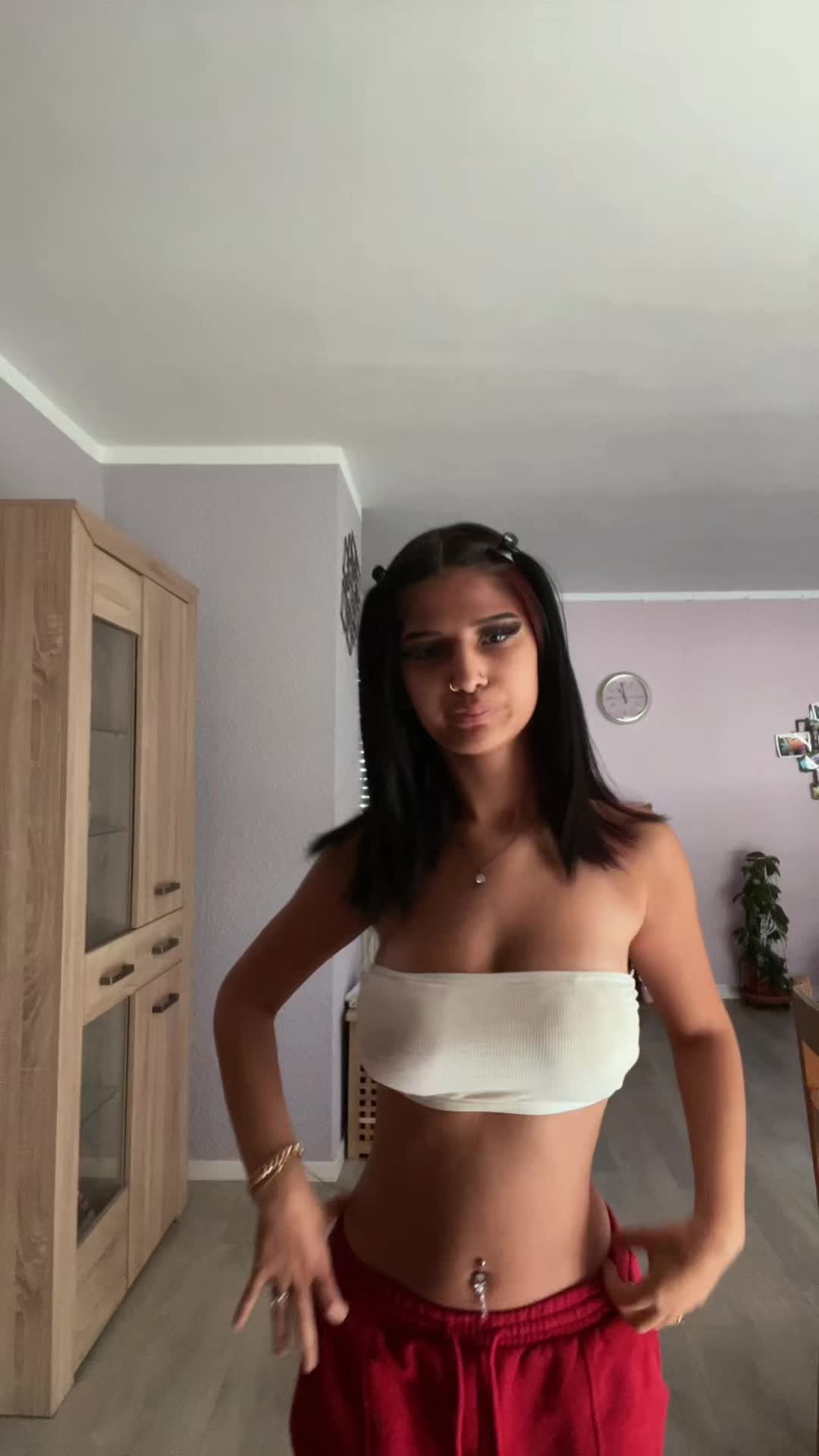 @𝐗𝐗