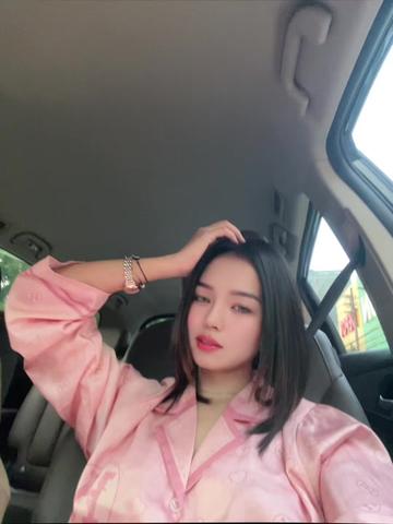 @Li Mei 🇨🇳