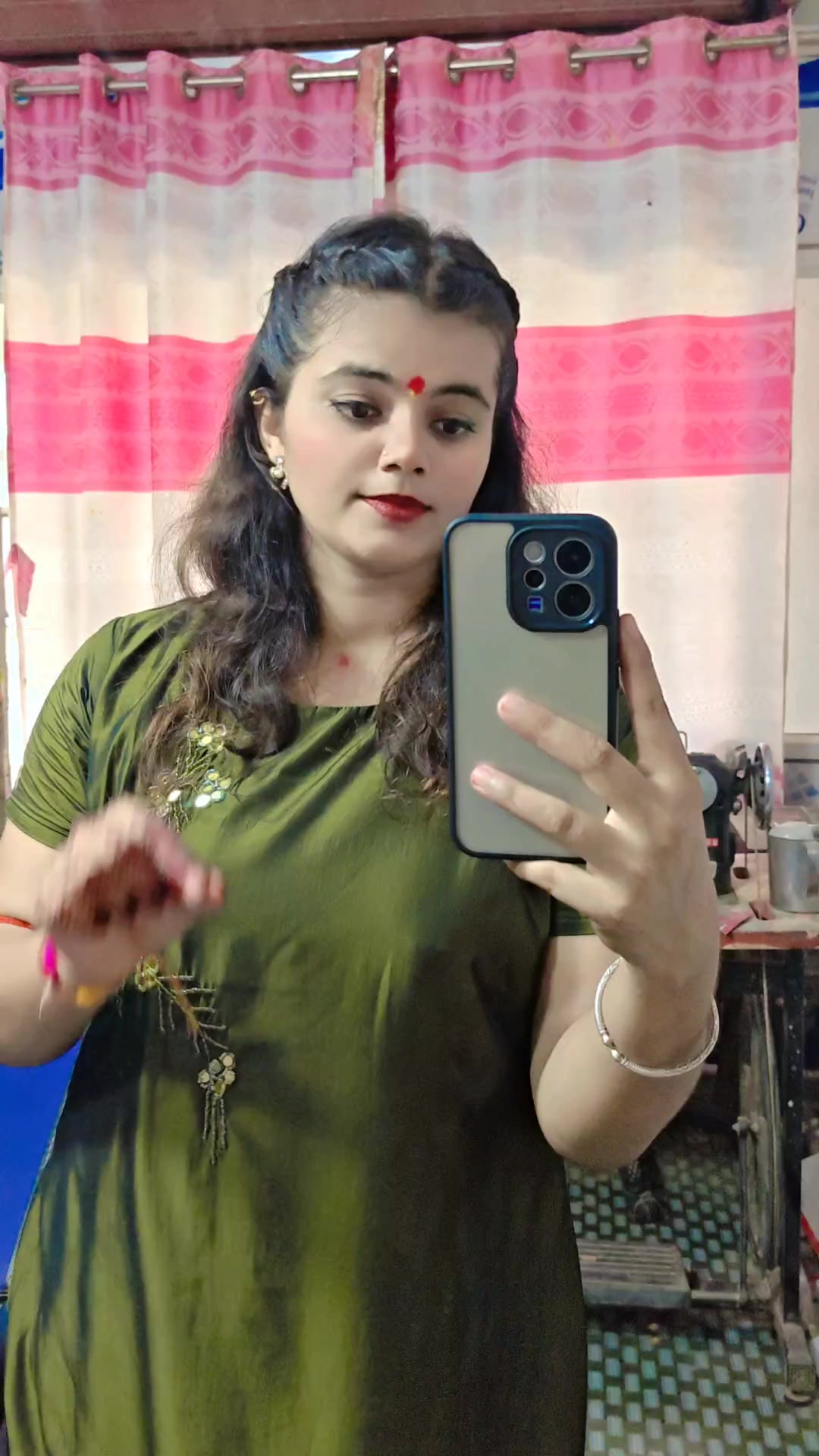 @PANDEY JI 👑👸