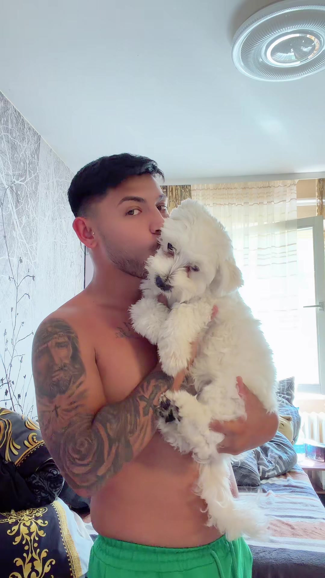 @💸🧸⚜️🍫🐶Levi