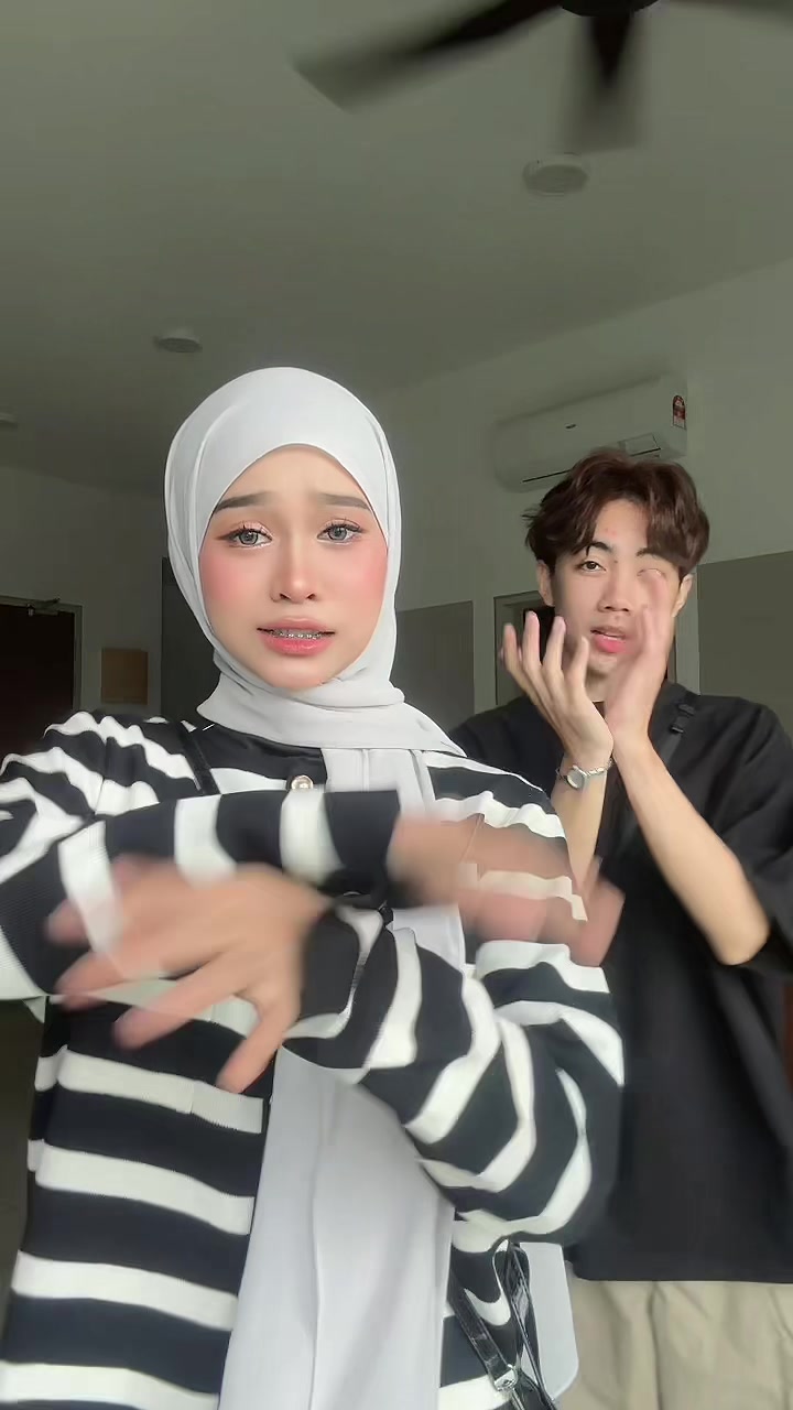 @Awin