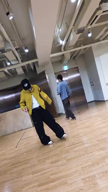 @kitty (Bada's gf)