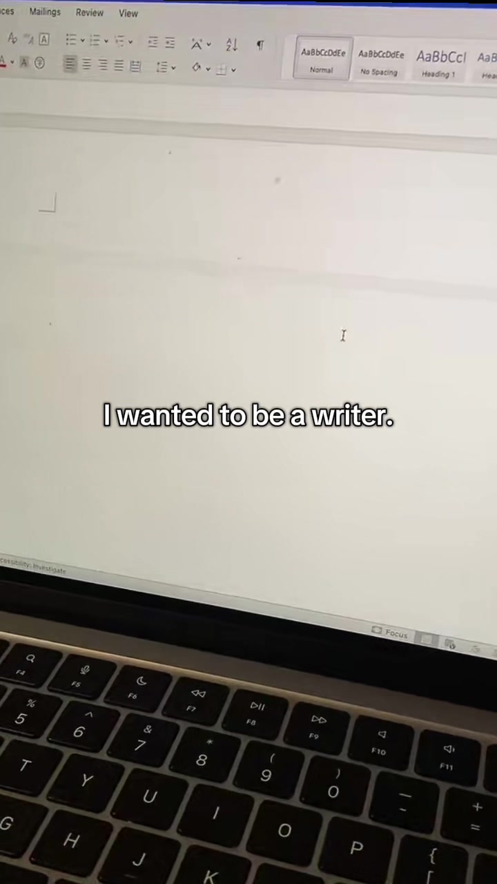 @𝓔𝓵𝓵𝓲𝓮🖊️{𝓦𝓻𝓲𝓽𝓮𝓻}