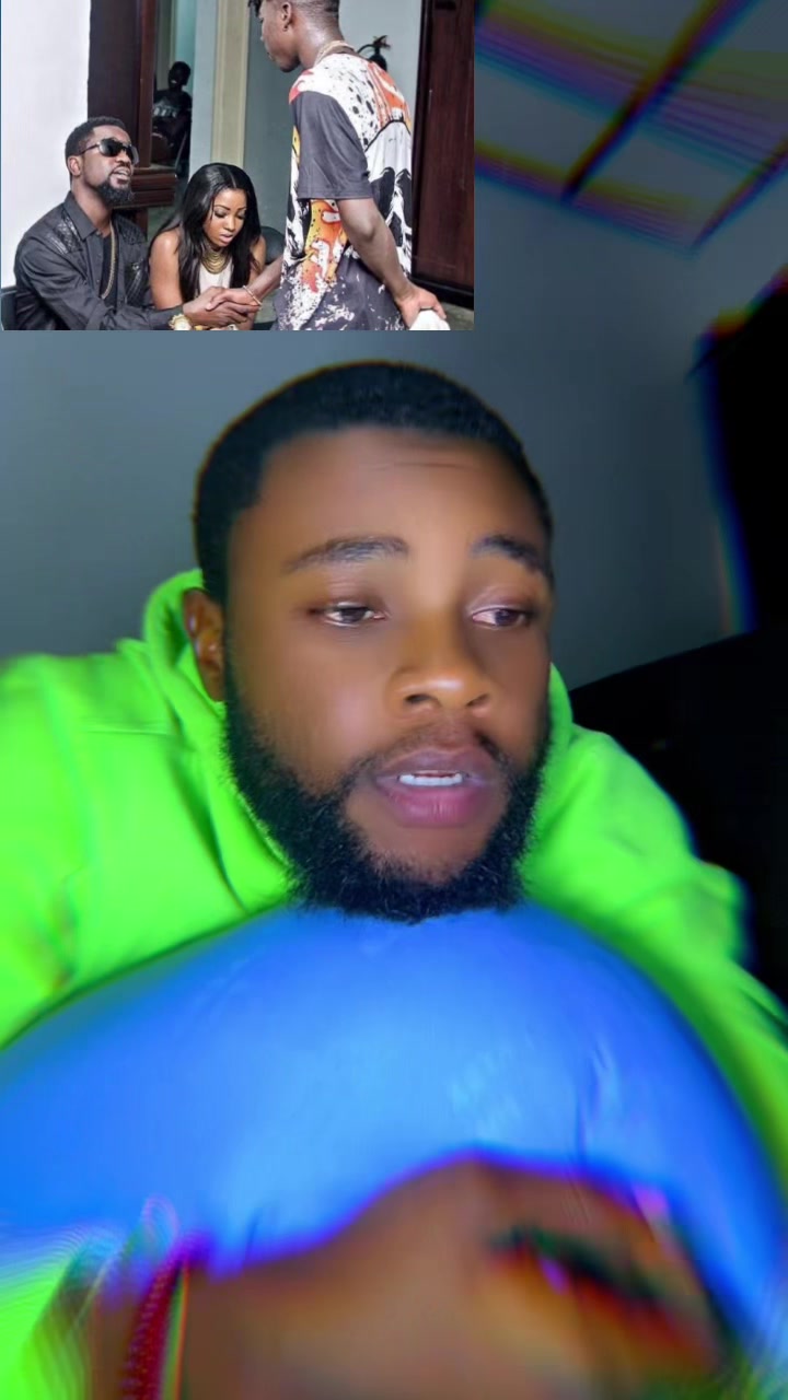 @THE GREEN HOODIE GUY ๐๐