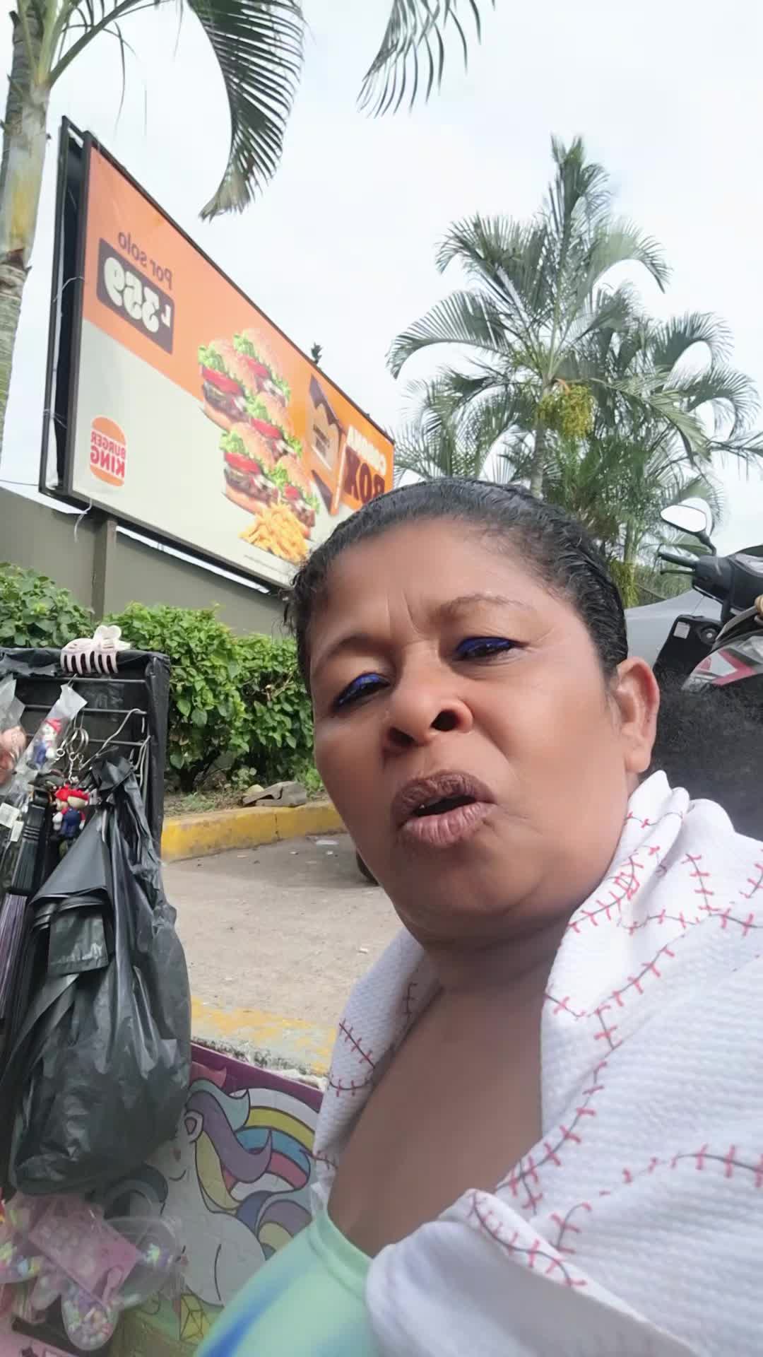 @yogeli Alvarado (la👑patrona)