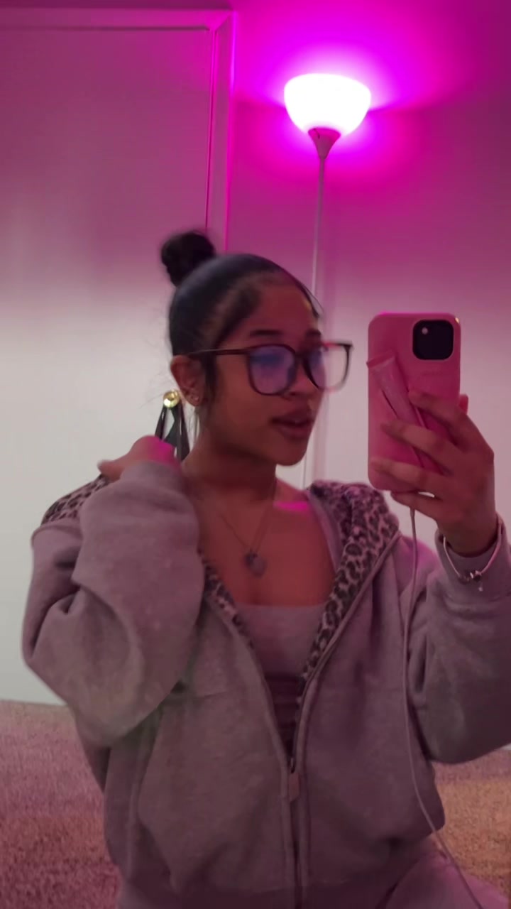 @ari😉