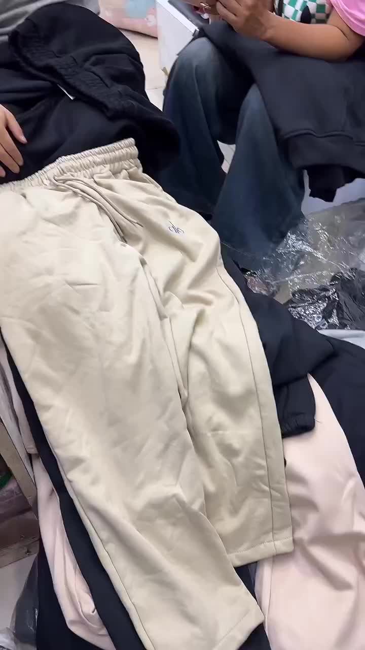@ads__closet