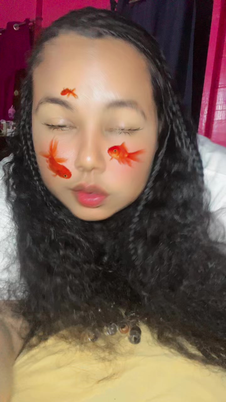 @IntrovertRiri♡