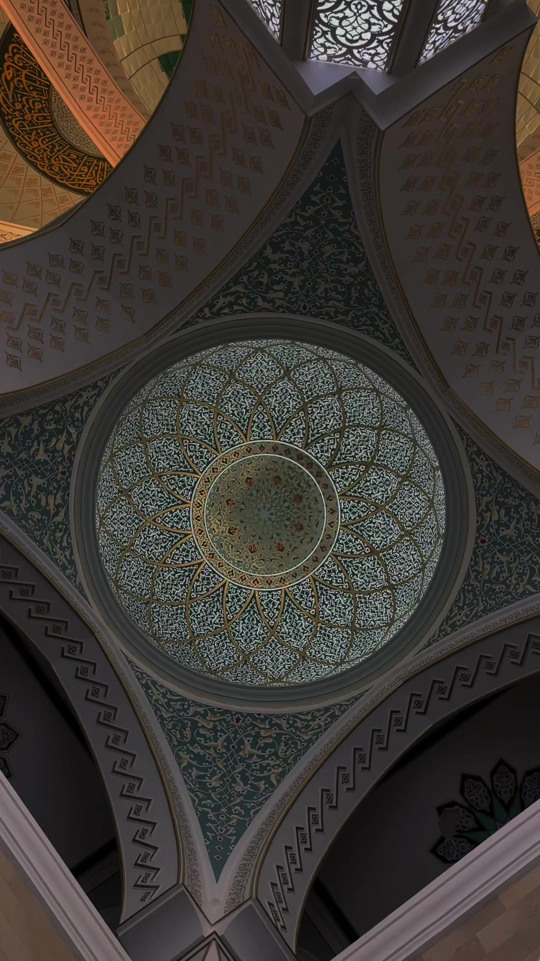 @𝓜
