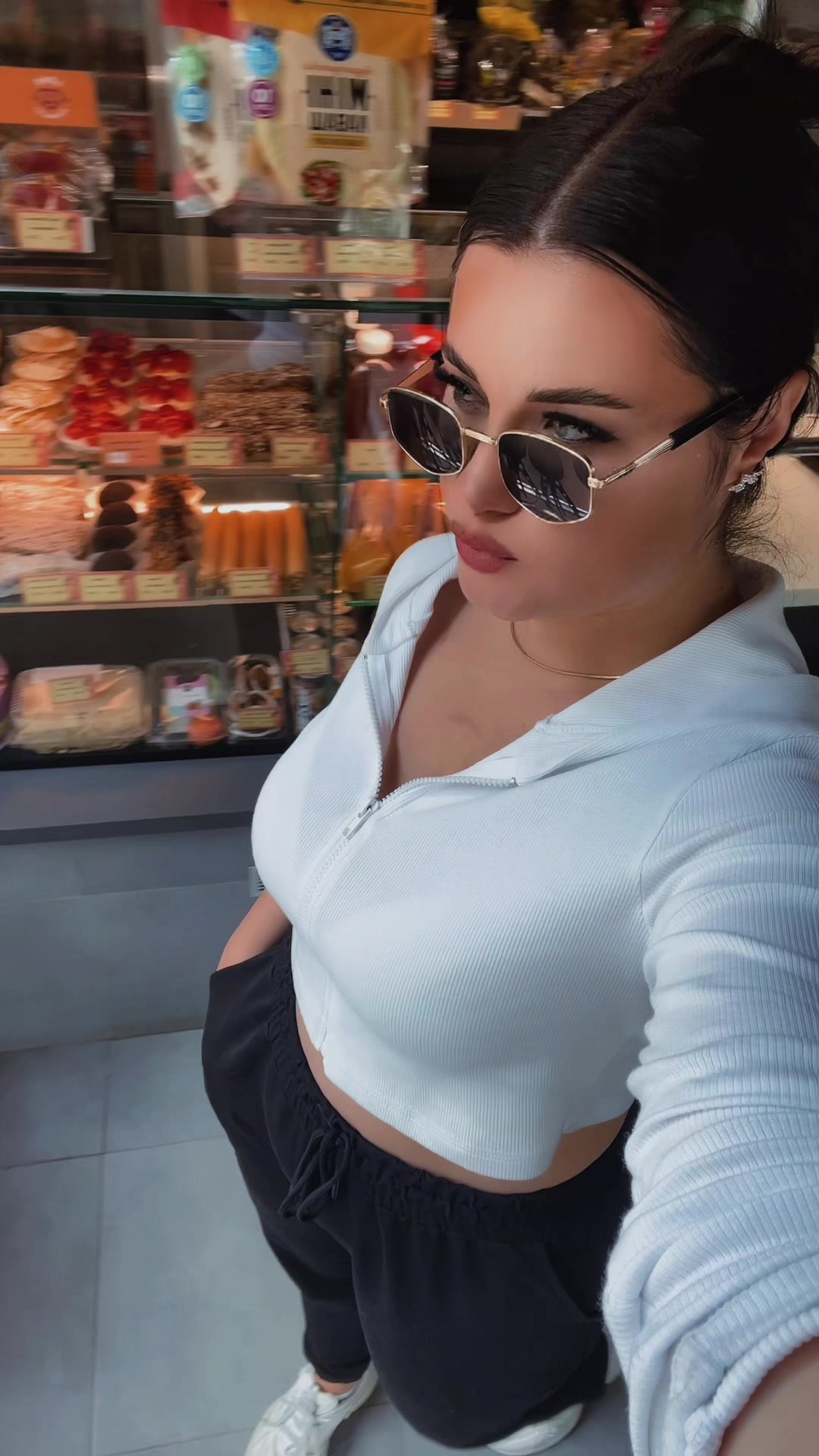 @🥥𝒵𝒽𝒶𝓃𝓃𝒶🥥