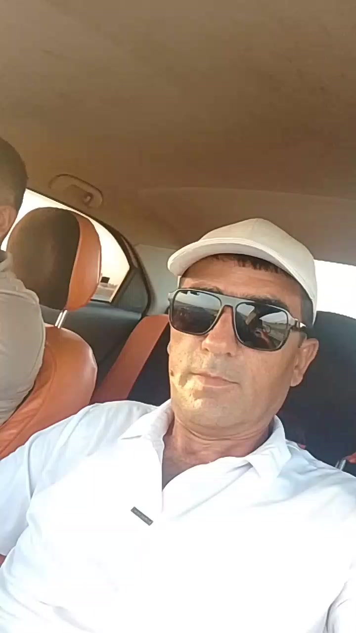 @Бобур