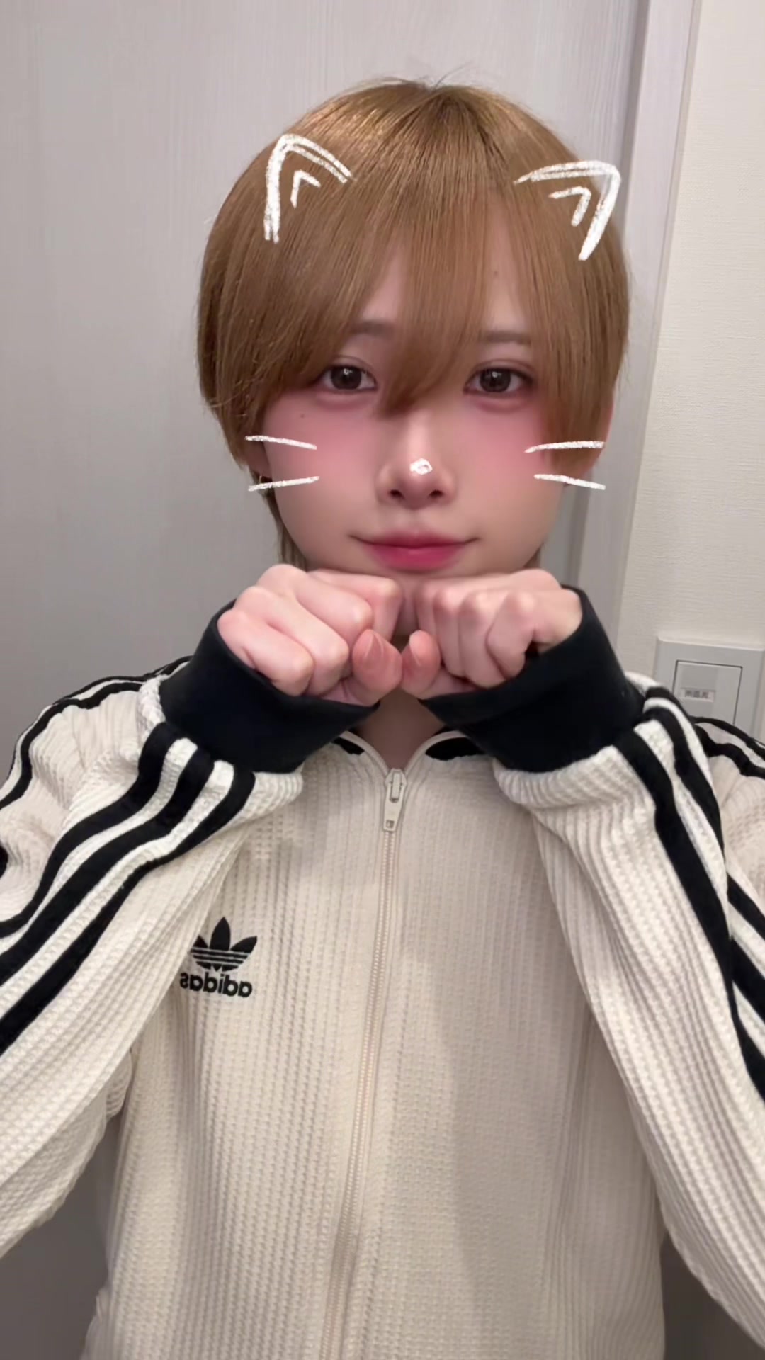 @たく