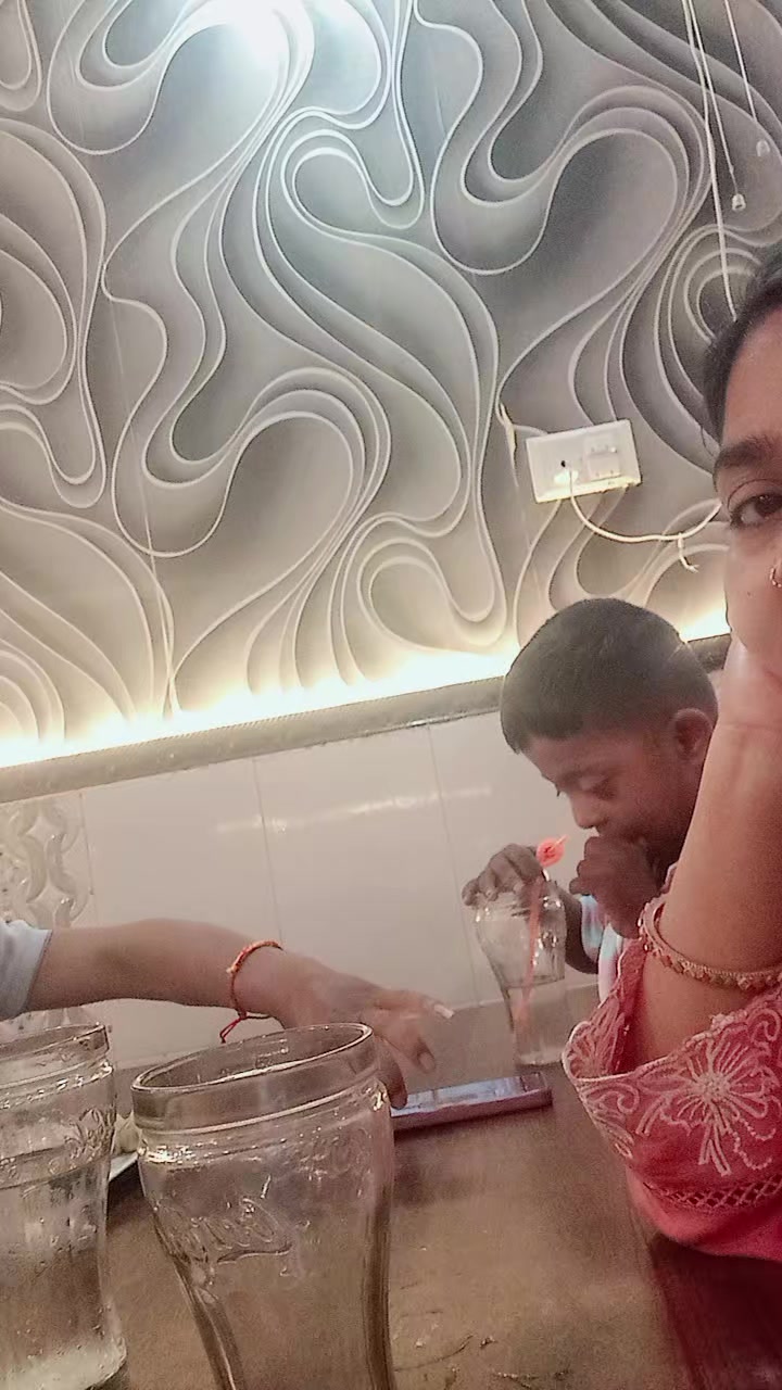 @ray of light 🕯️