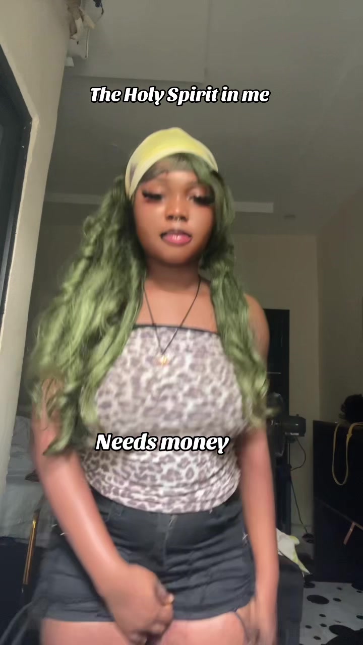 @Miz pretty ❤️🩹💄🧁💇♀️🌹