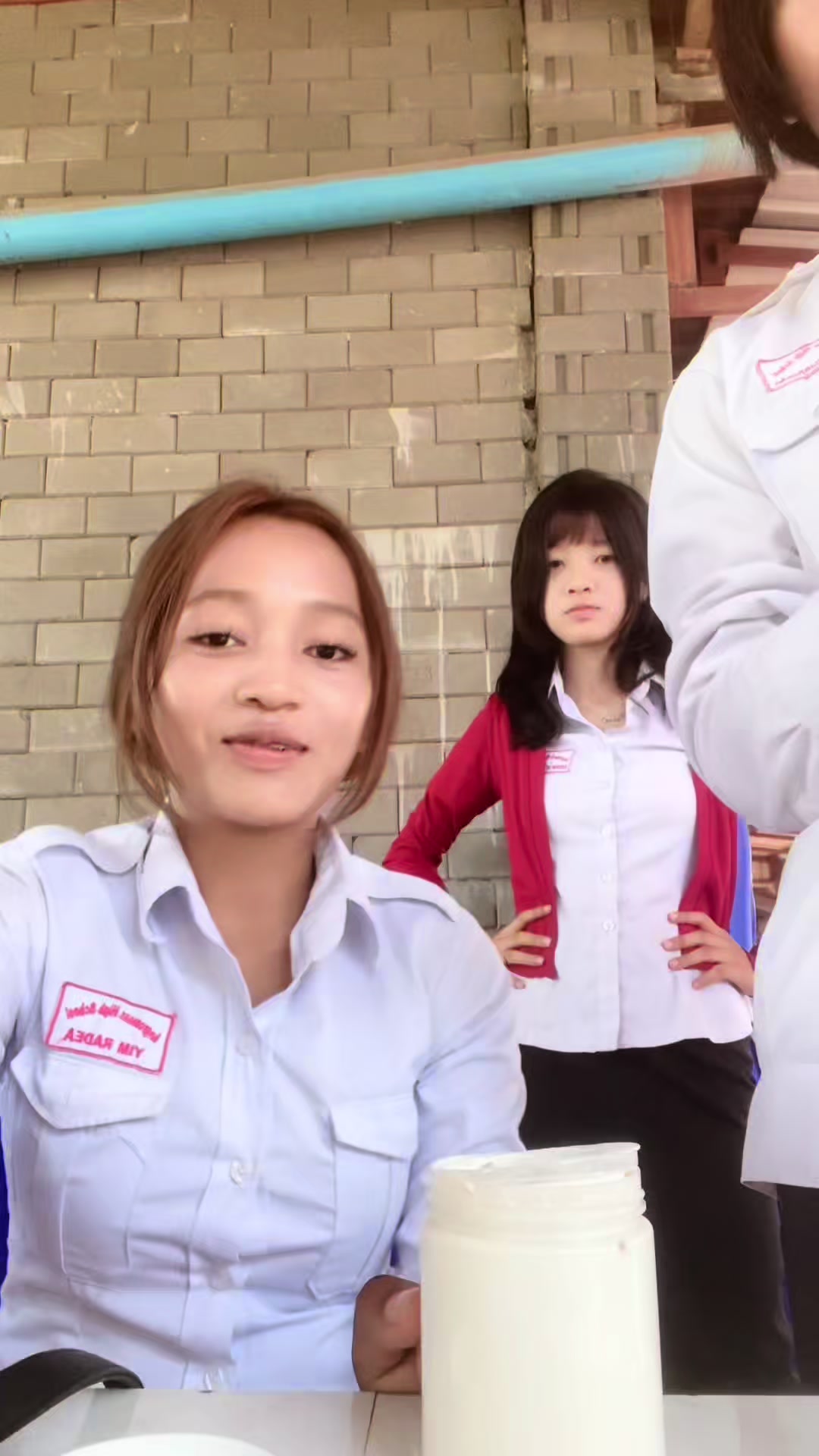 @Mey Qbii