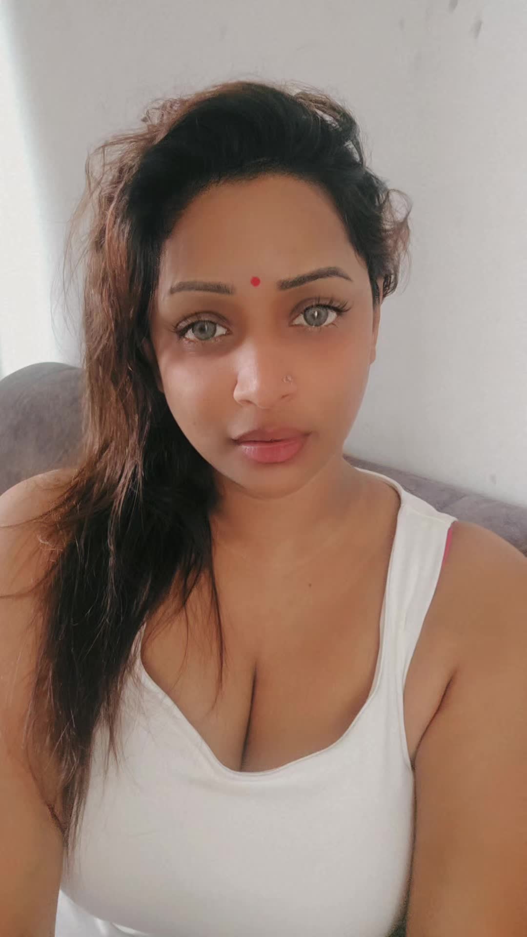@Dhakshaiini_Official