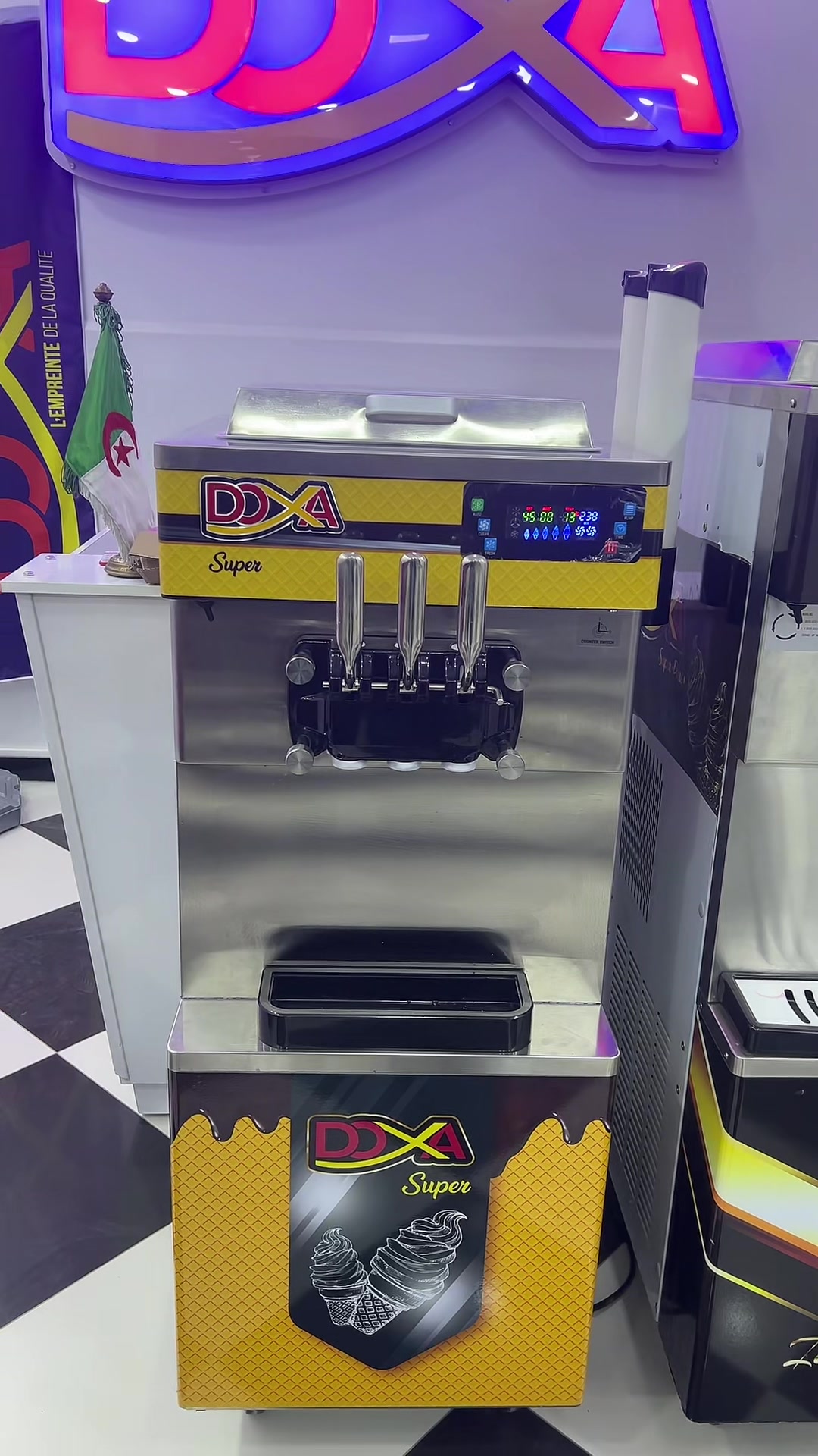 @Machine Ice Cream Doxa IRH