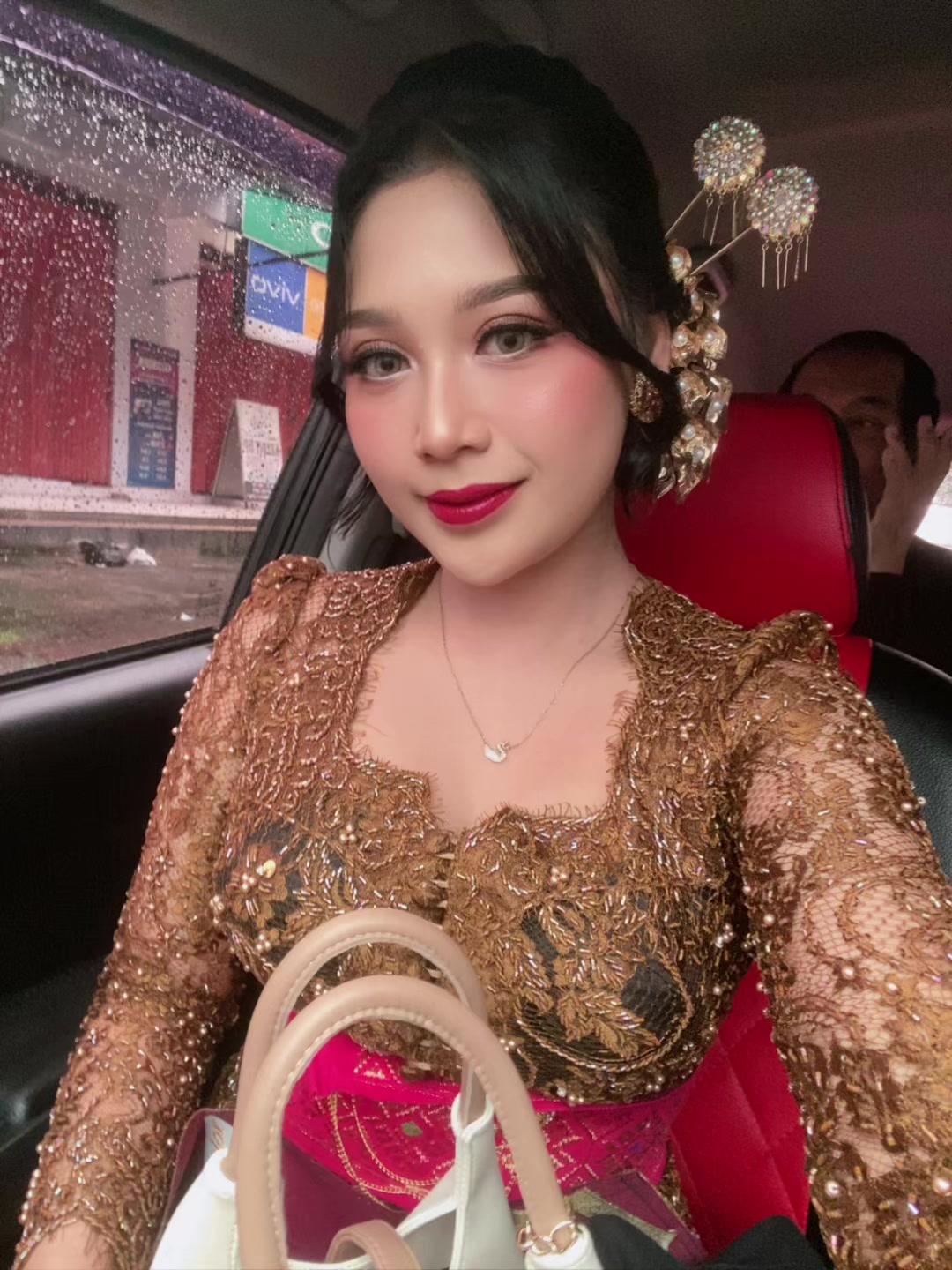 @renaandiini