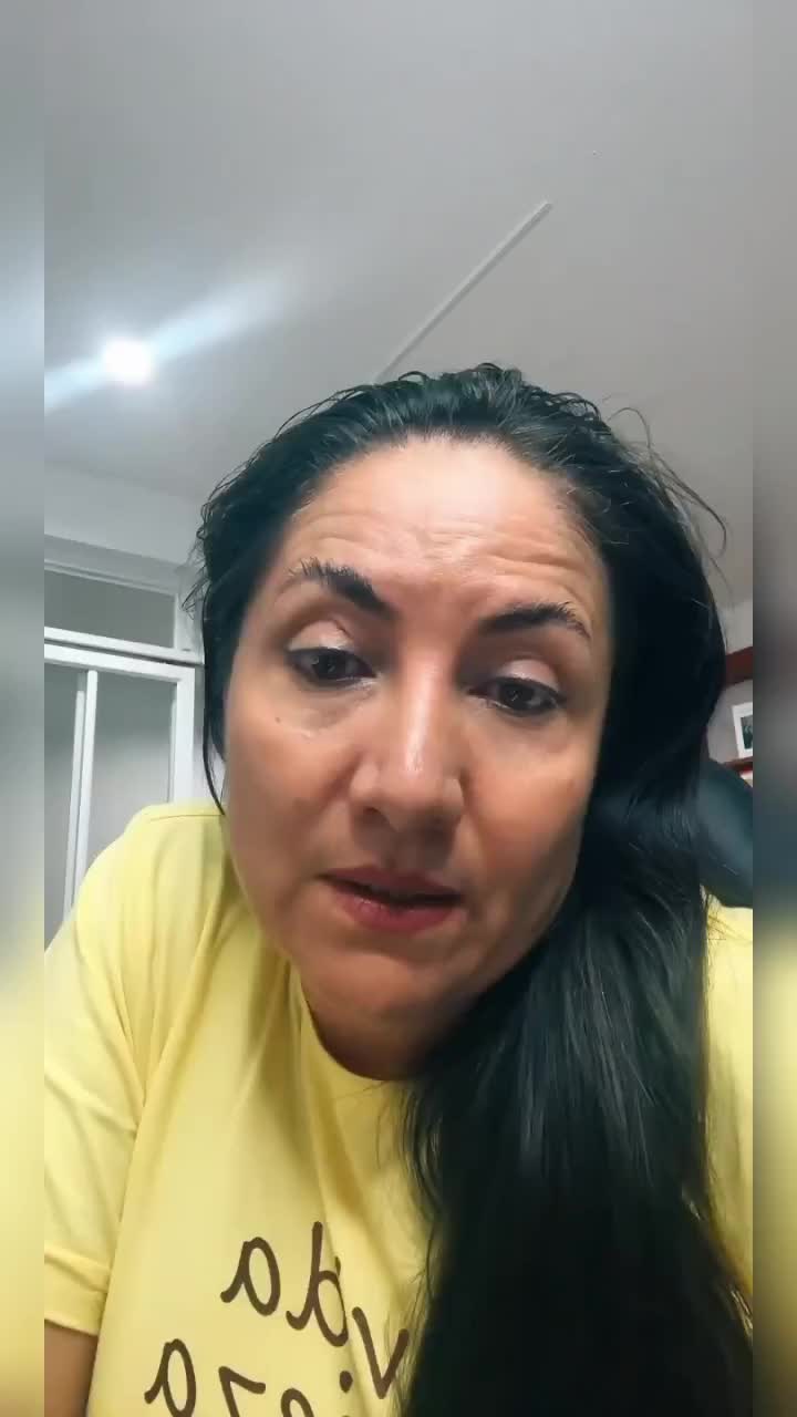 @clauguzman.co