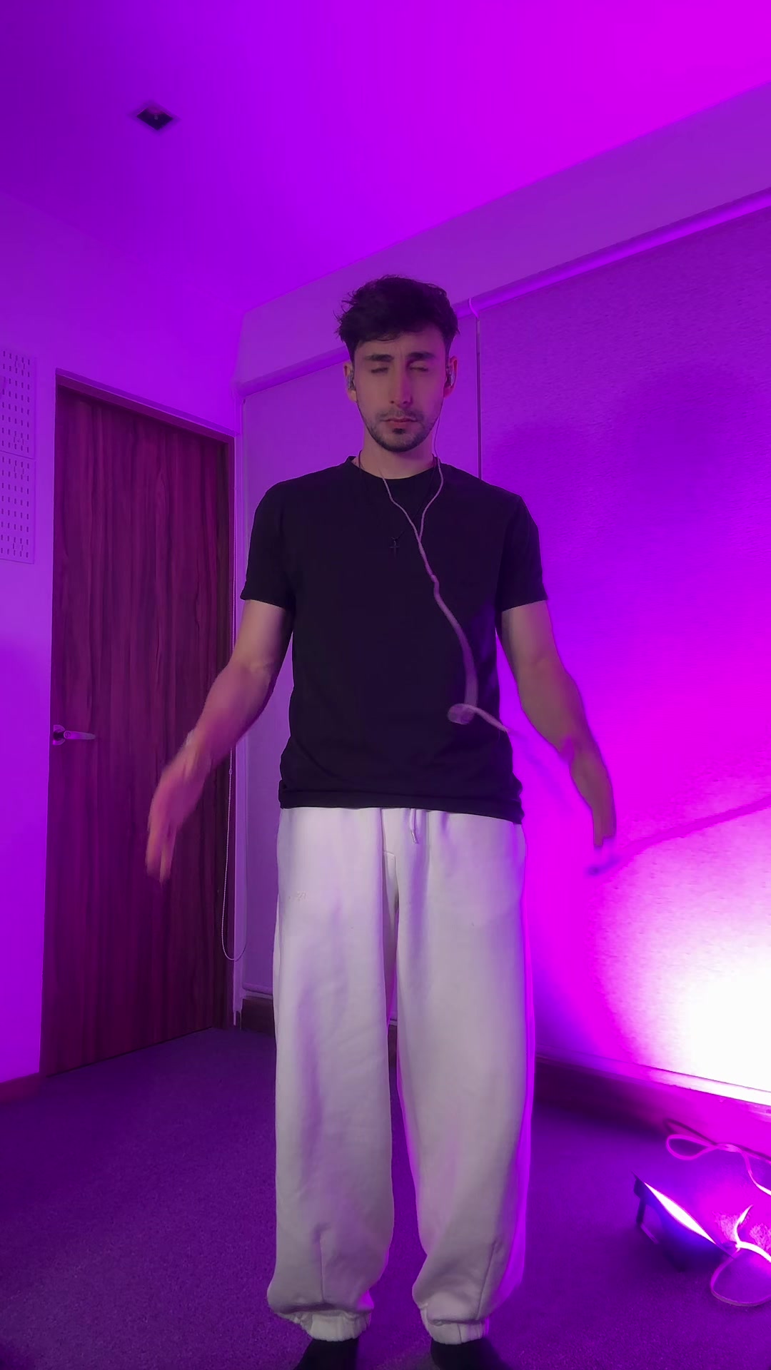 @Chavatj