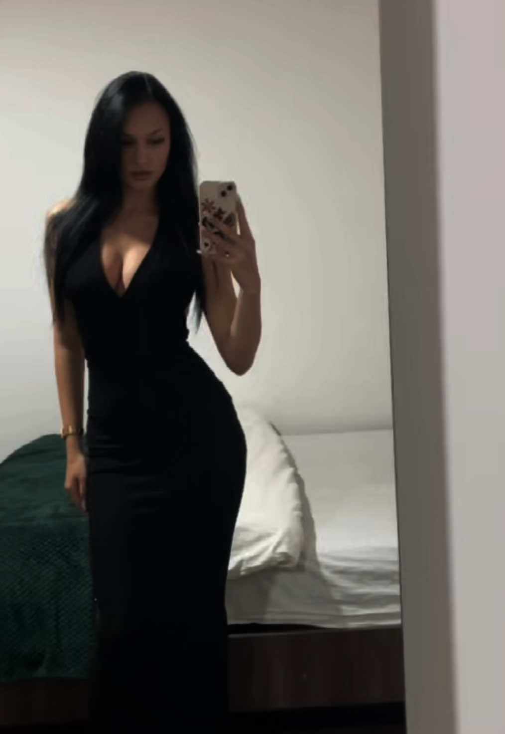 @Eleonora