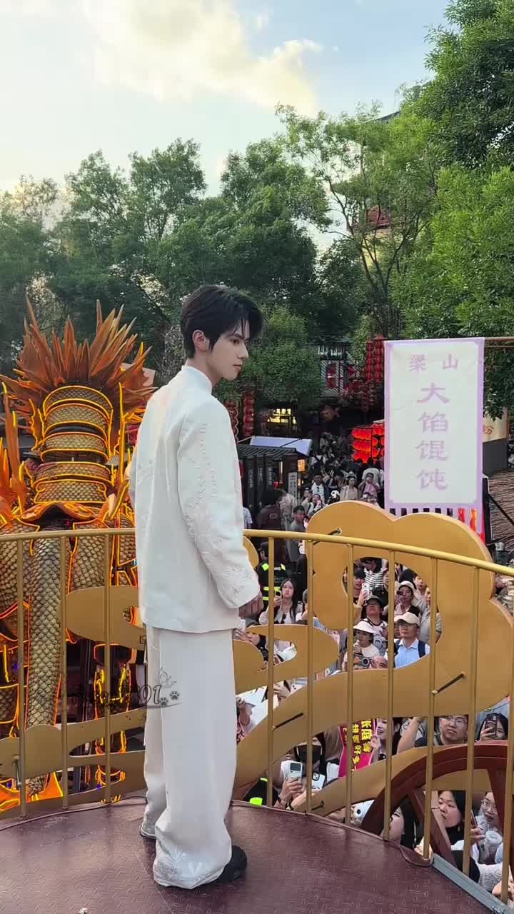 @𝖯𝗌𝗌𝖼𝗀𝟤𝟪𝟢𝟣 🧏🏻&zwj;♂️