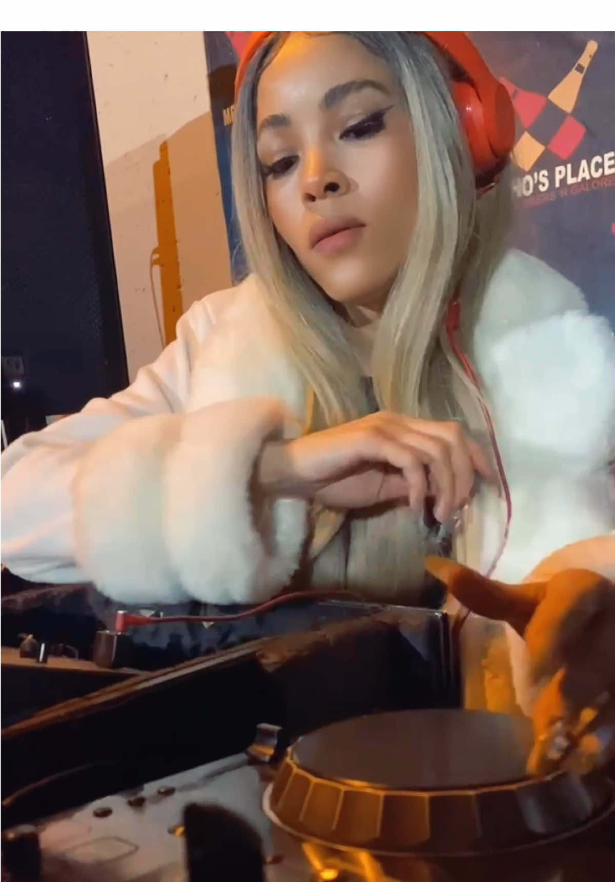 @DjCandii