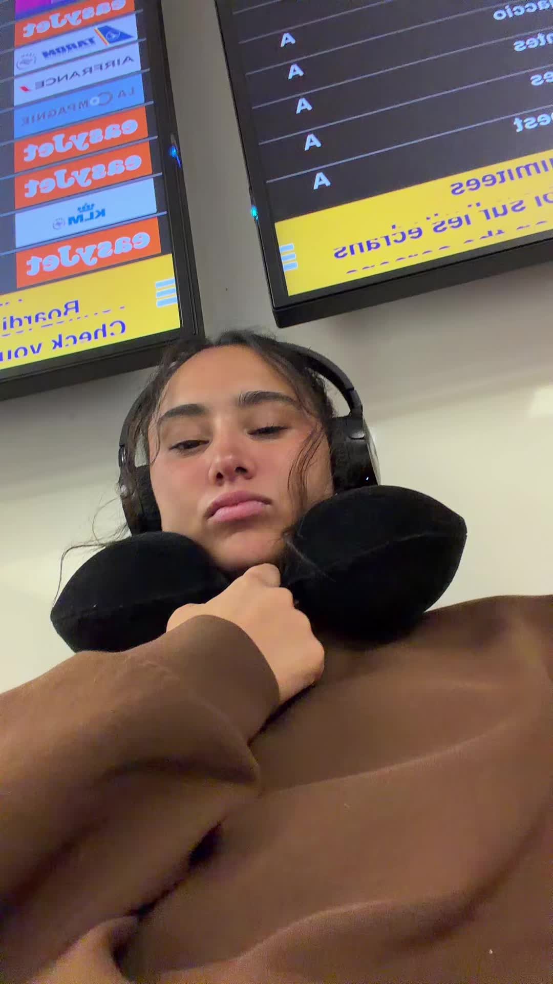 @...