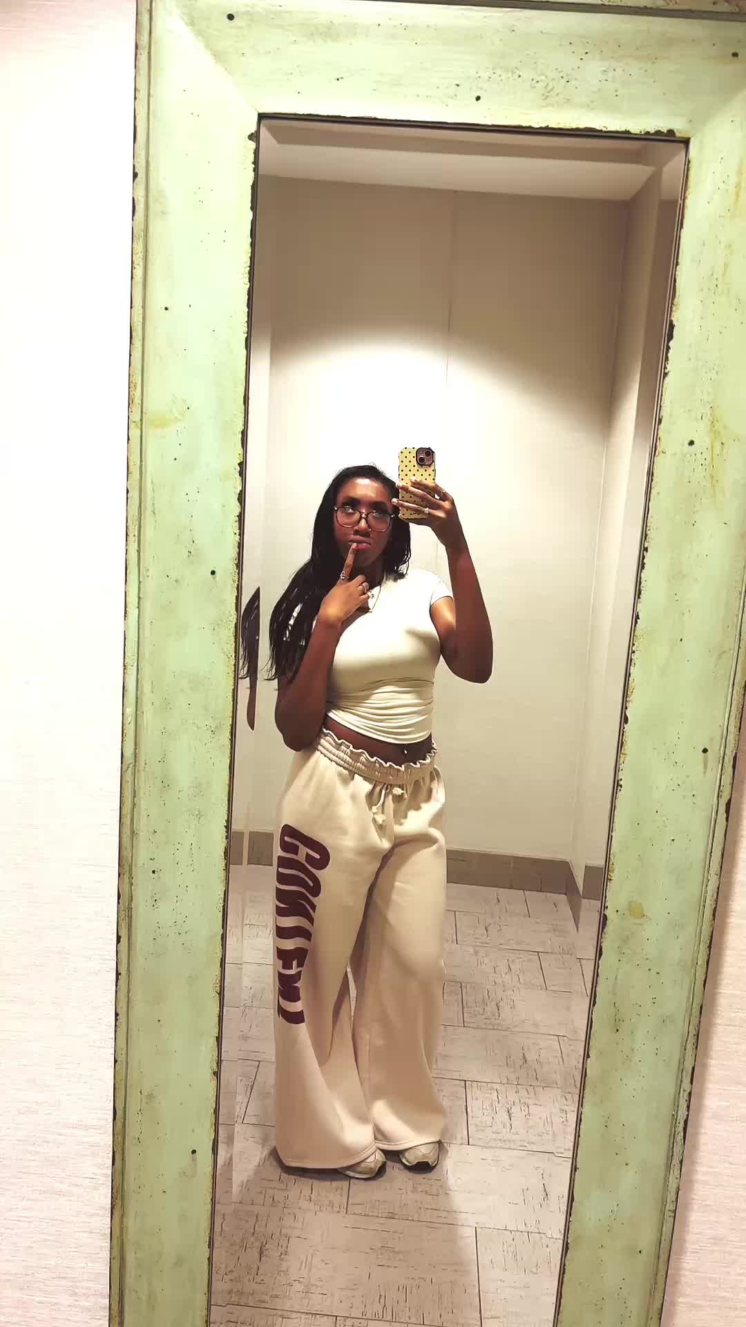 @undercoverbaddie007