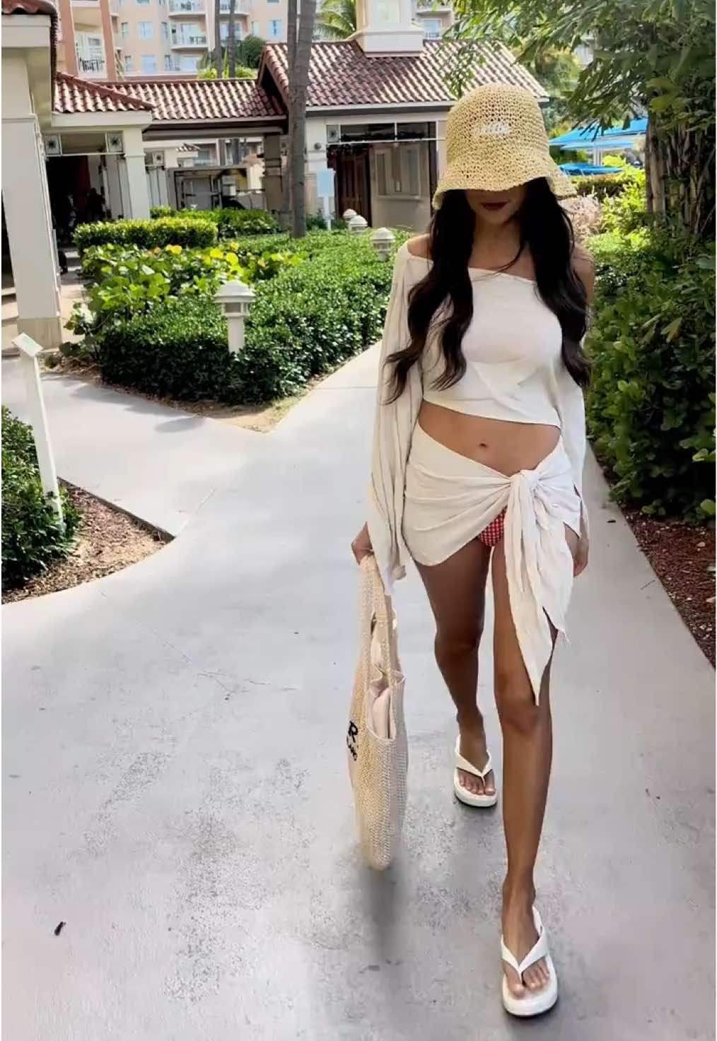 @jessgalante_
