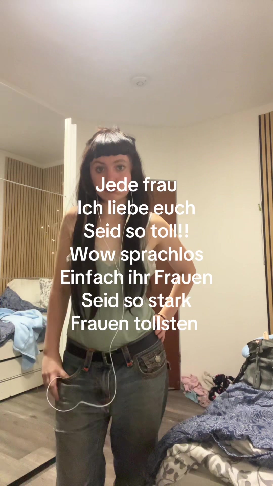 @ᴸᴼᴸᴬ