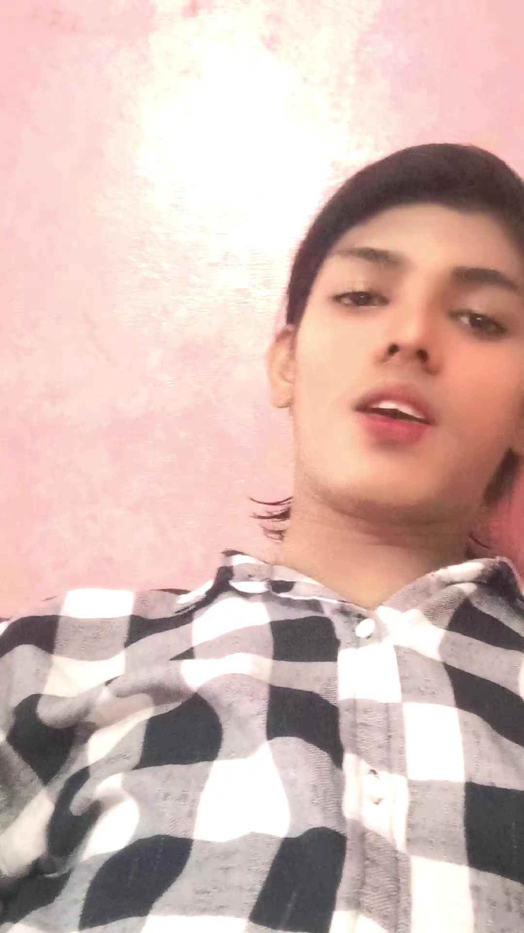 @▄︻デ👑 بادشاہ👑 ══━一