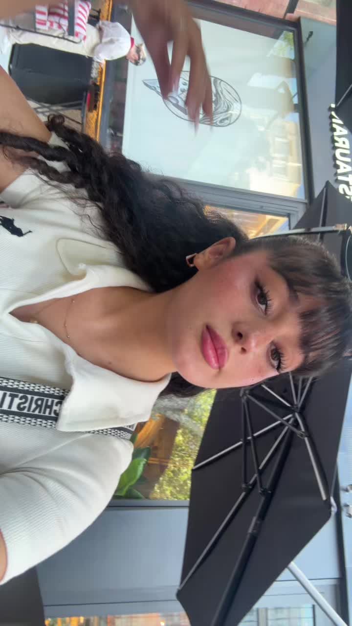@iihelliyaa