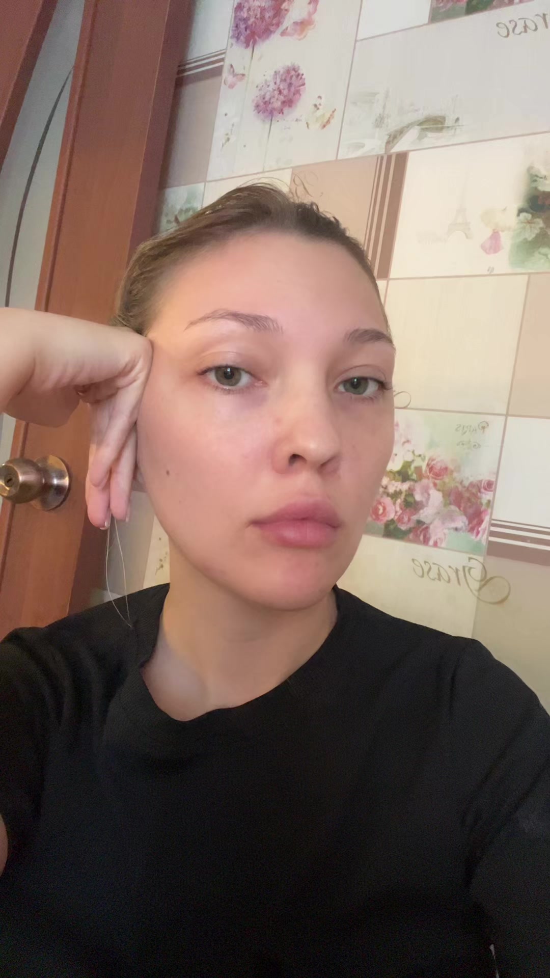 @ЖИЗНЬ ИСПЫТЫВАЕТ