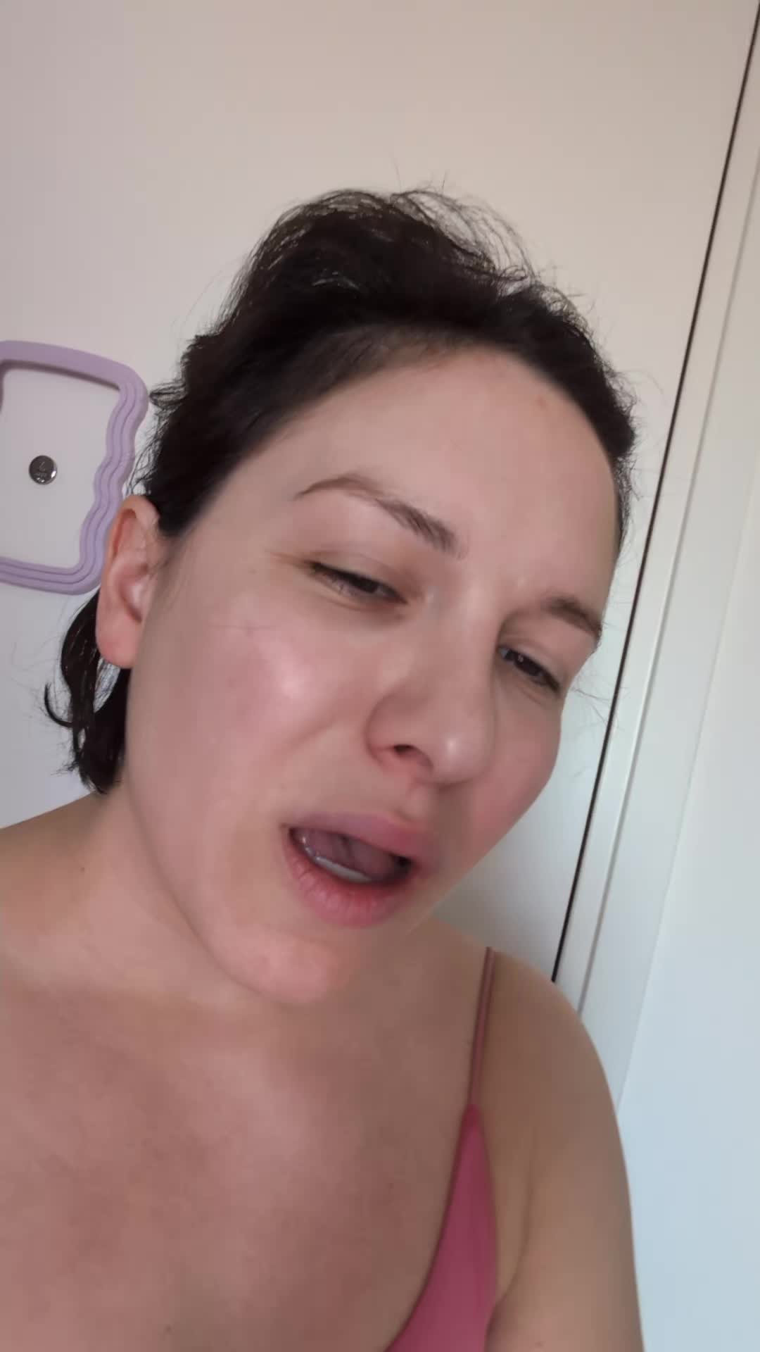 @T
