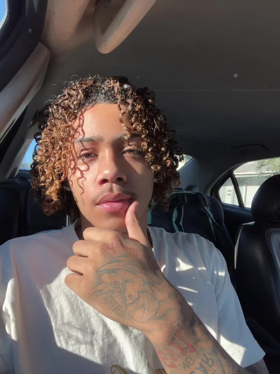 @idk✞ᵕ̈