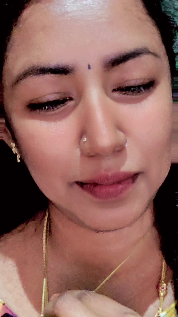 @KaraikudiPonnu_Leka