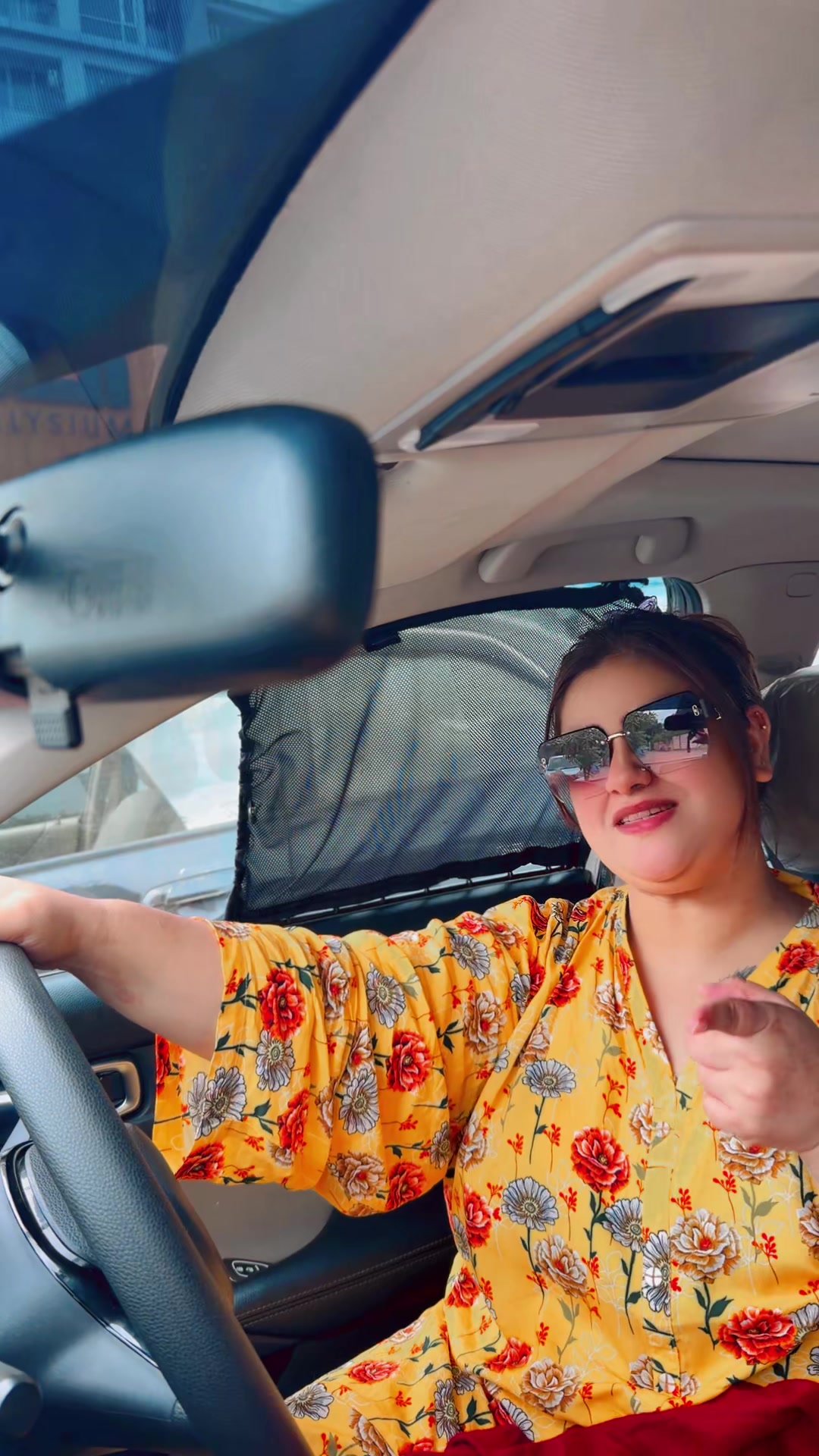 @iqra_khan