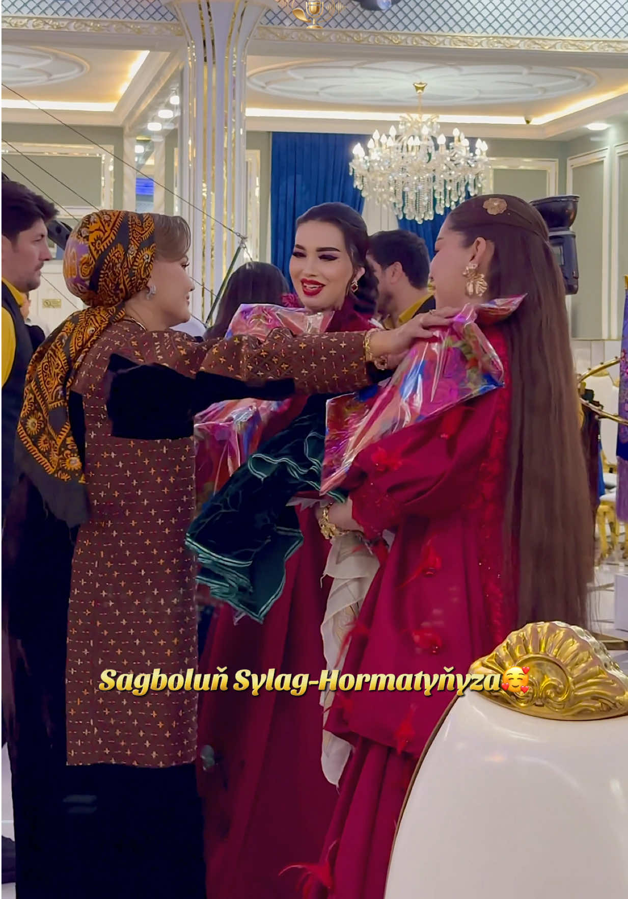 @YhlaslyD&uuml;n&yacute;&auml;Group