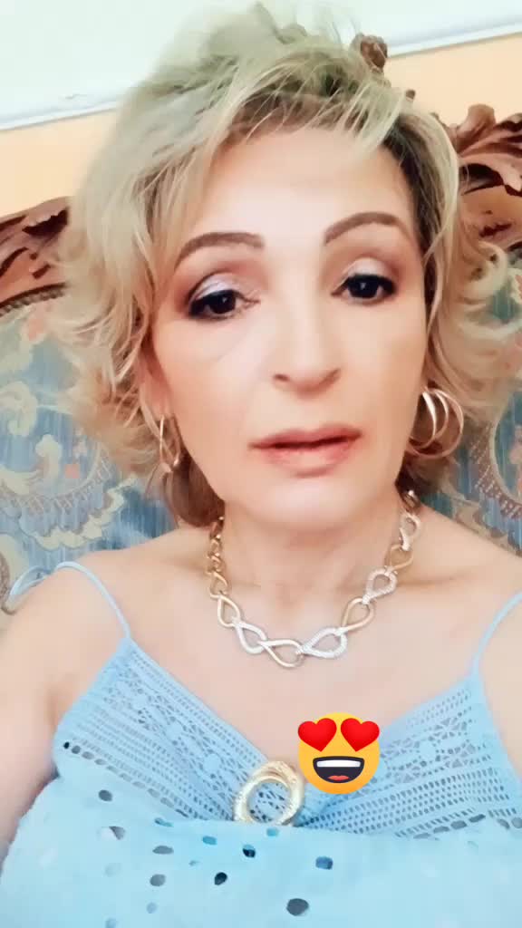 @GIULLIA FATA DE LA IA IASI