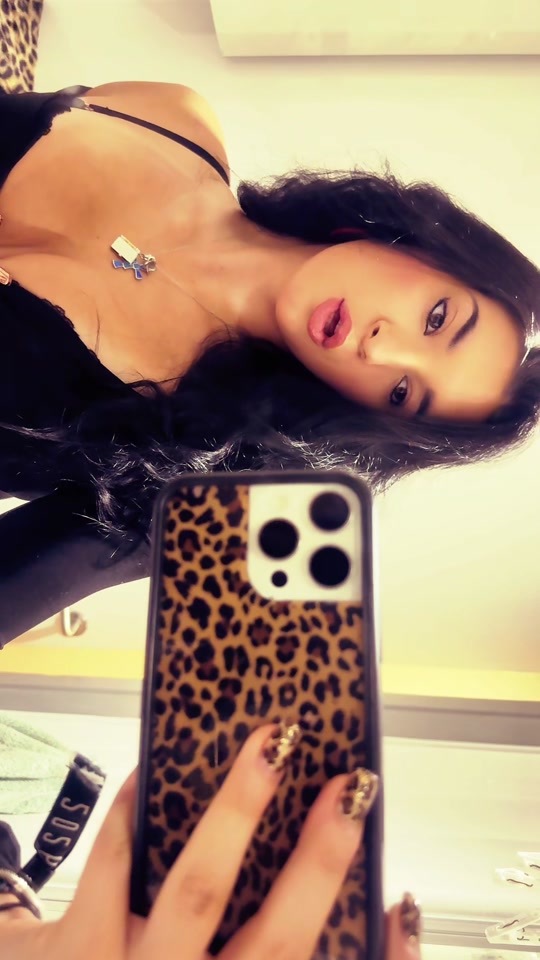@anastasia🪩🐆✨