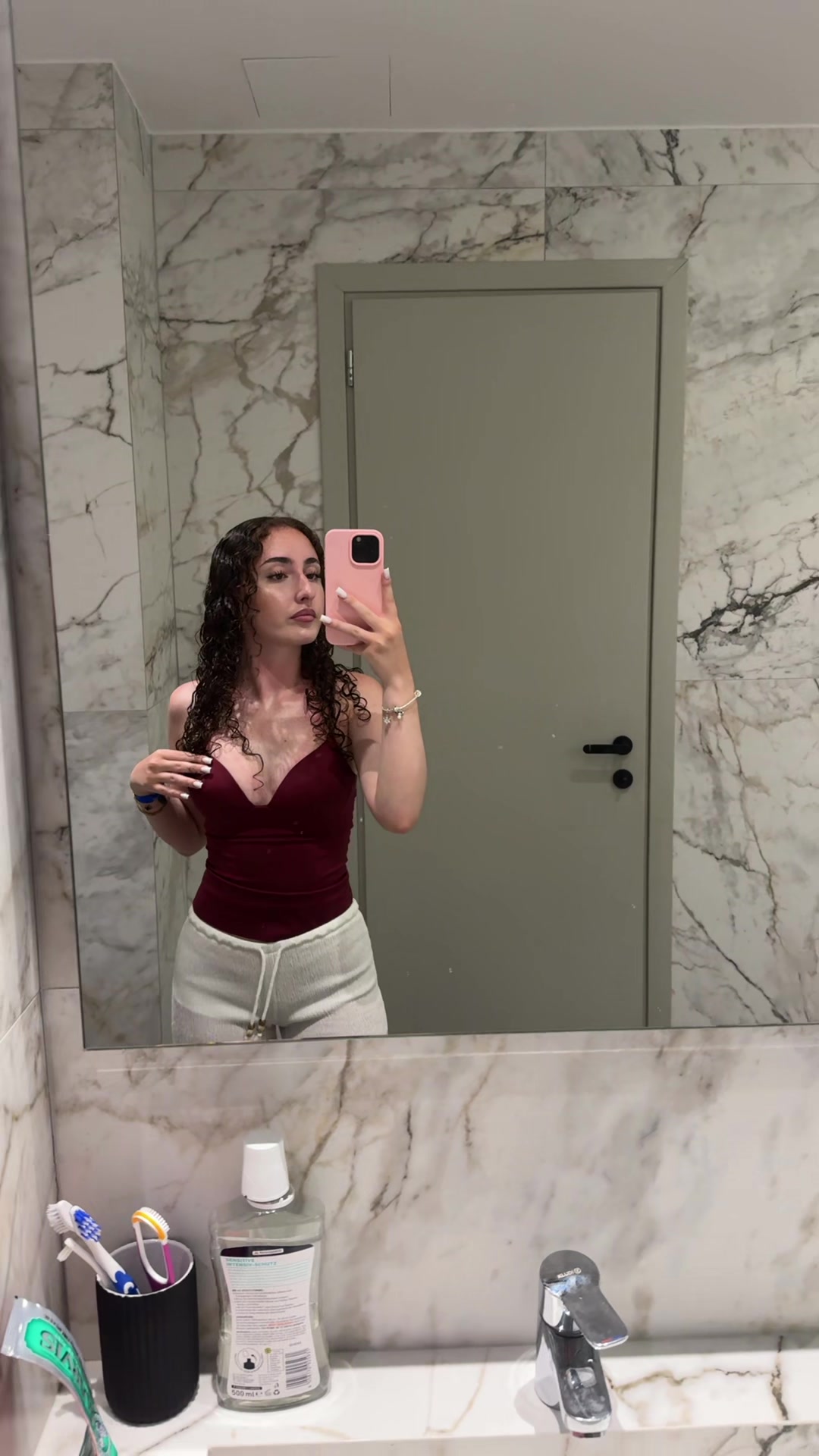 @𝓵𝓲𝓷𝓪