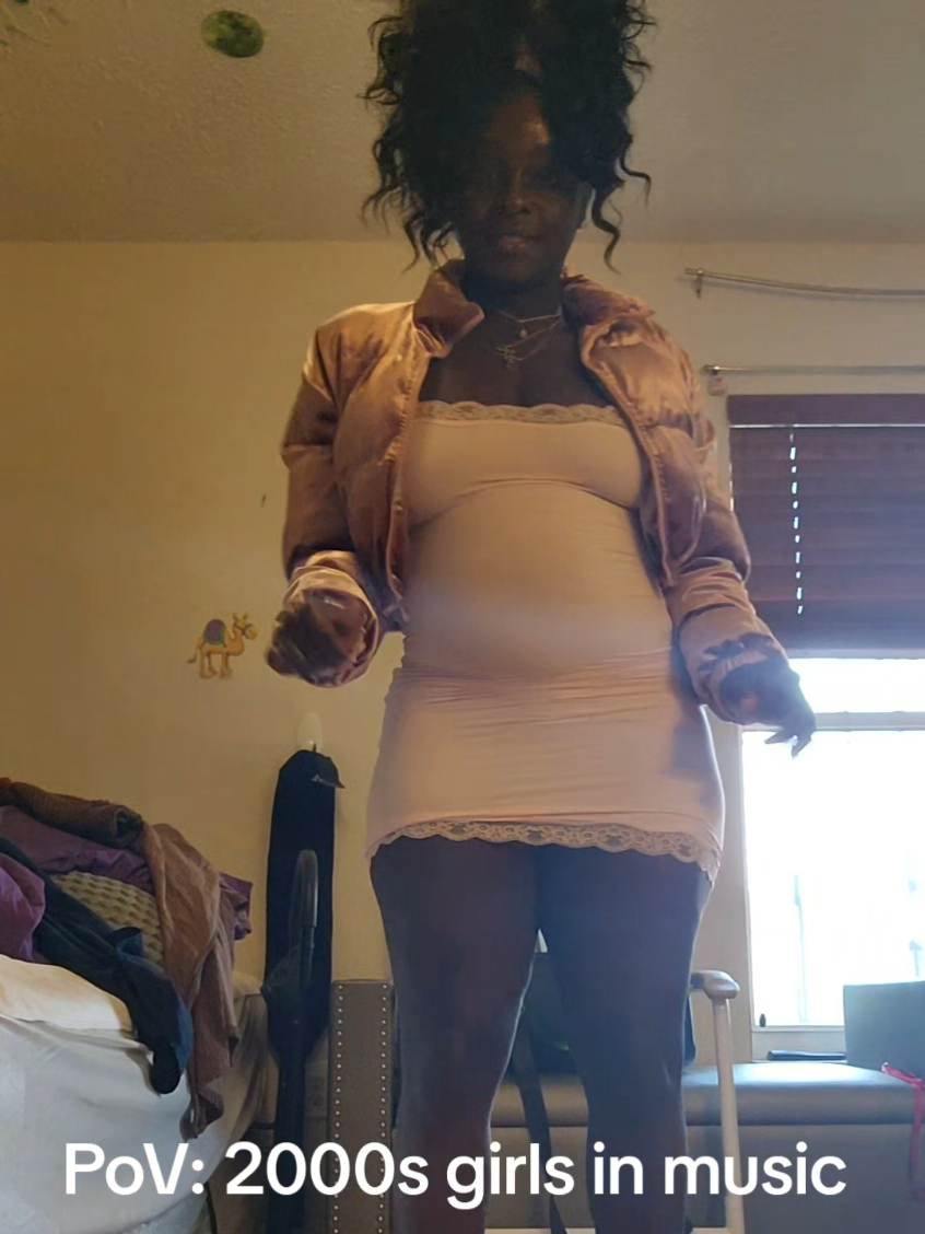 @Melaninbaddieinscrubs