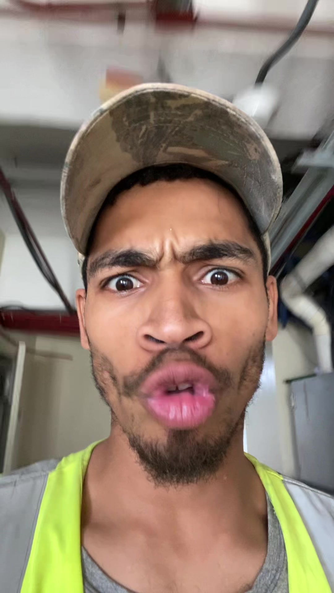 @DEIVI