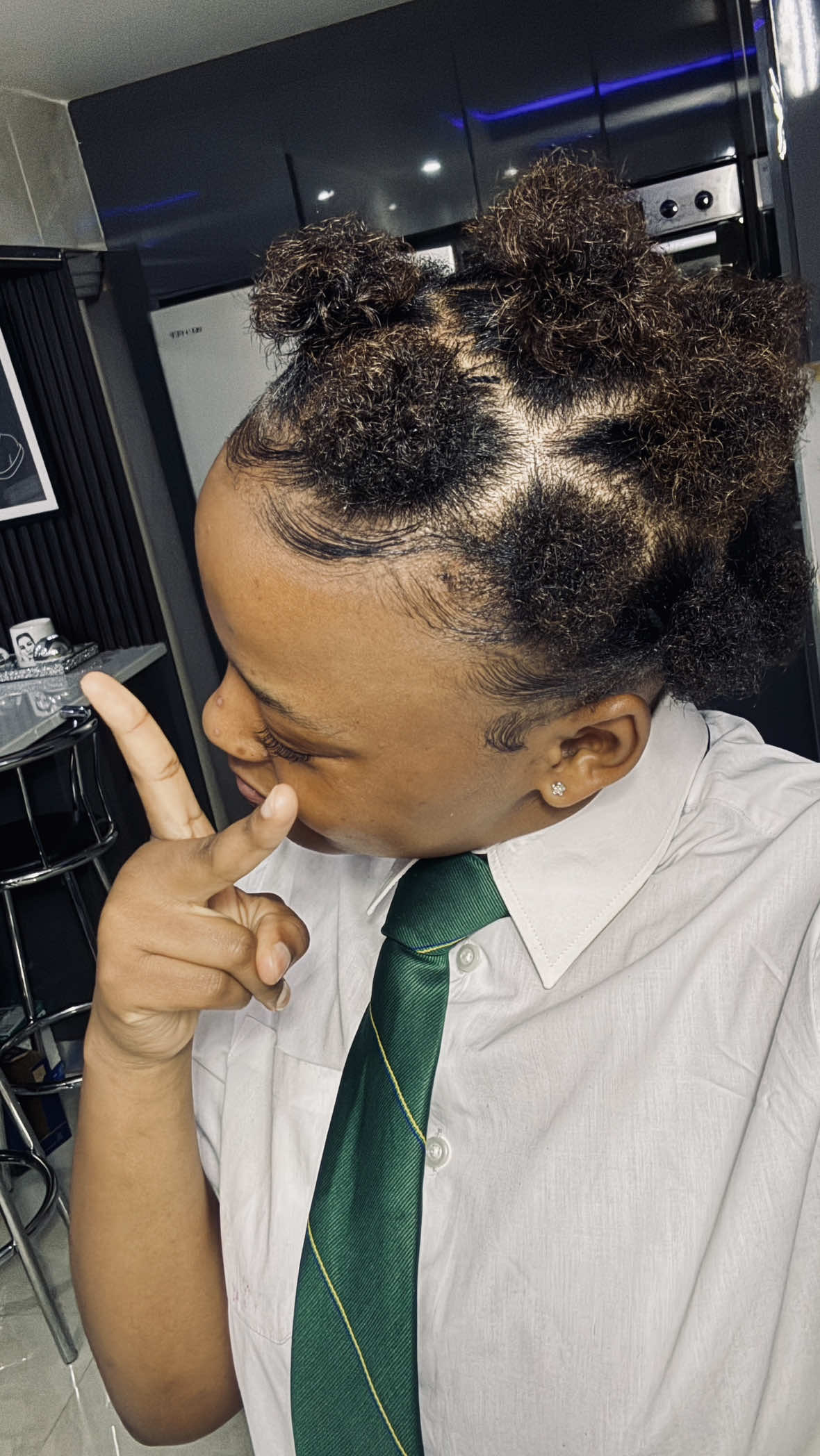 @P H A K I E🧍🏽♀️.