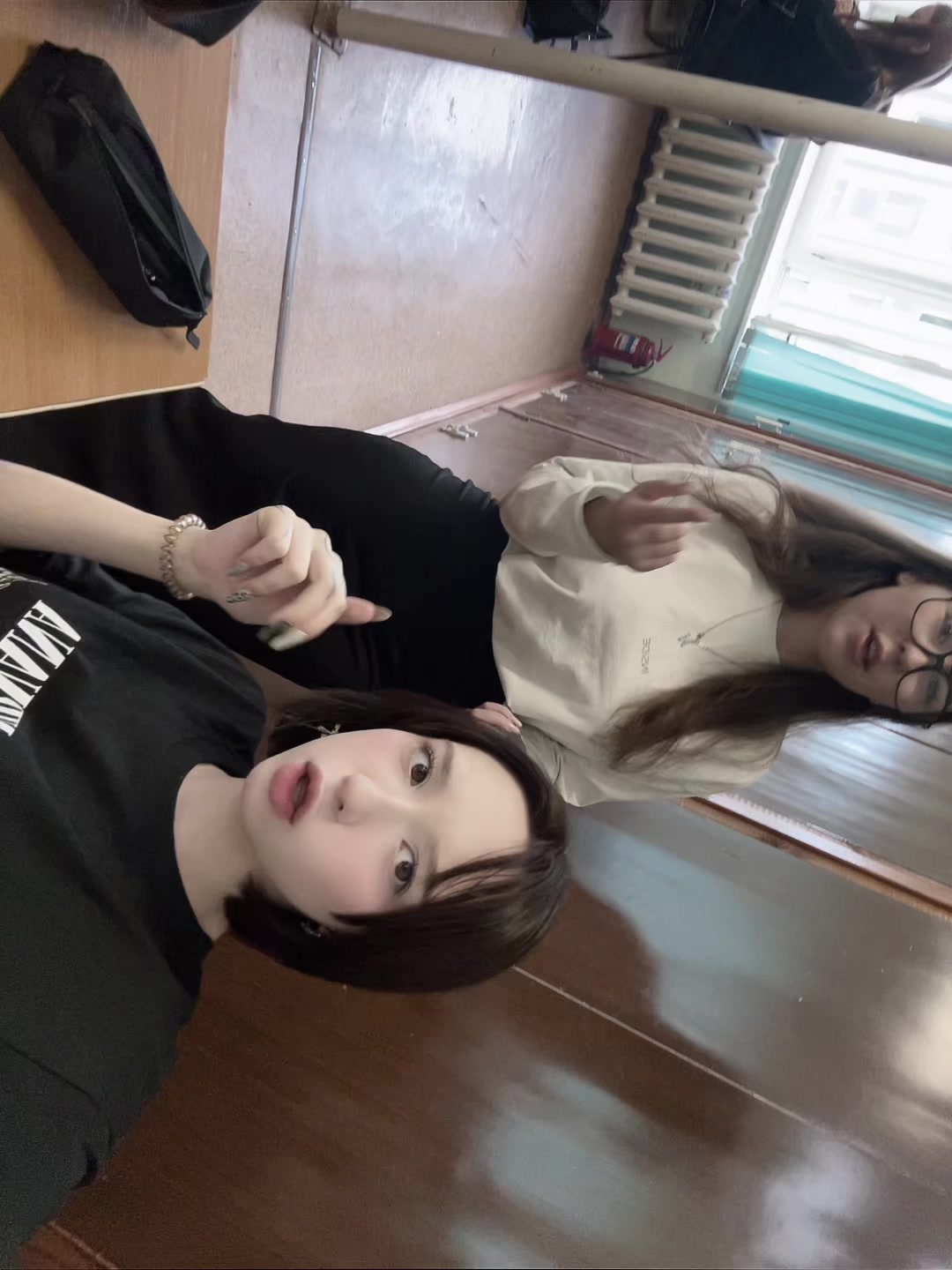 @mirabilysi