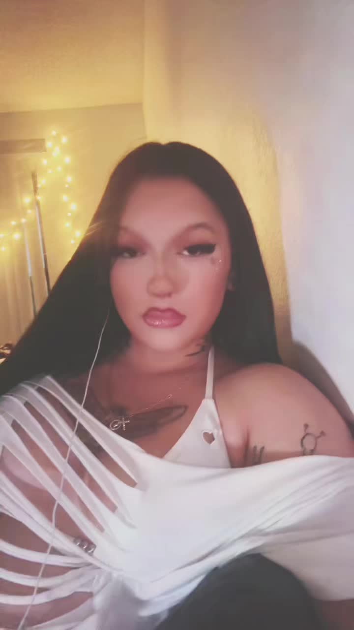 @★