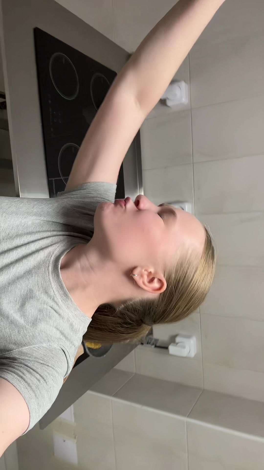 @алинапопарт