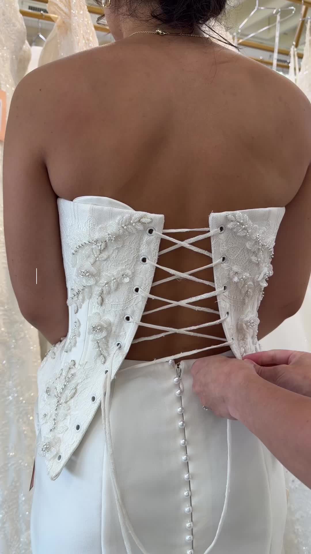 @Lang’s Bridal