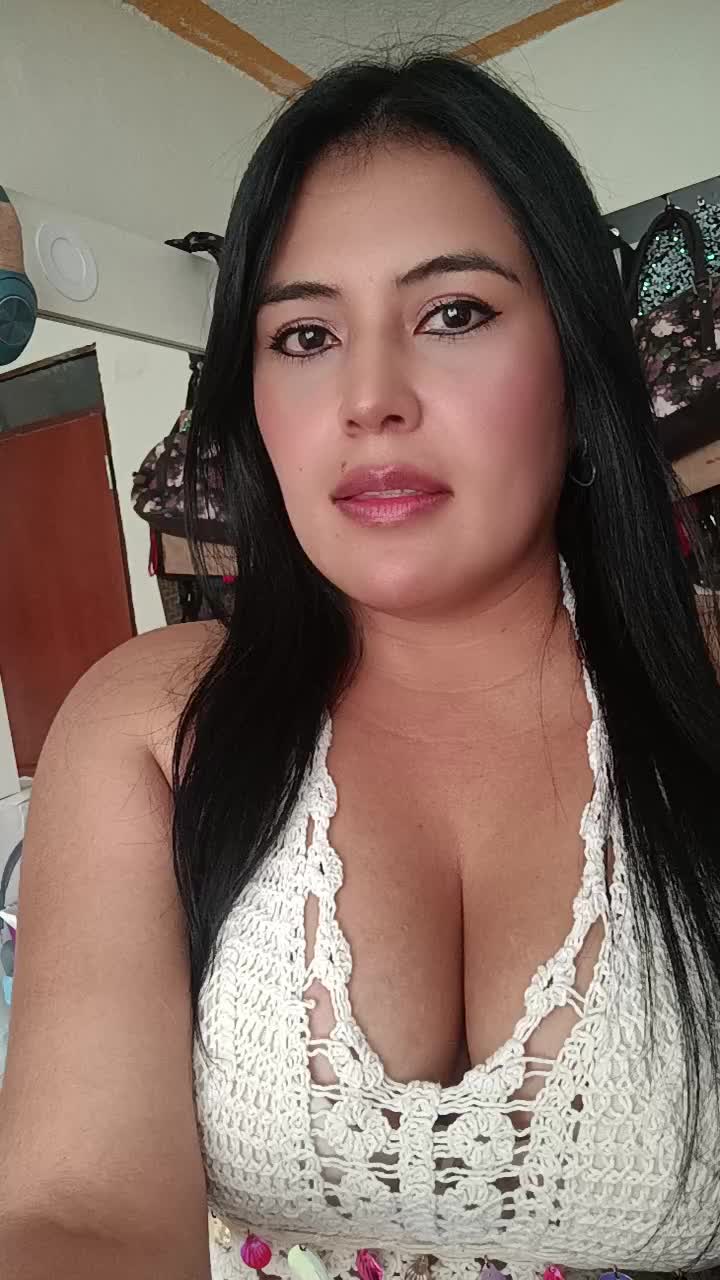 @Danii🌹🔥